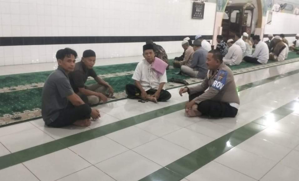 Polsek Tempuling Gelar Pertemuan dengan Tokoh Agama dan Sholat Subuh Bersama, Berikan Edukasi Pasca Pilkada 2024