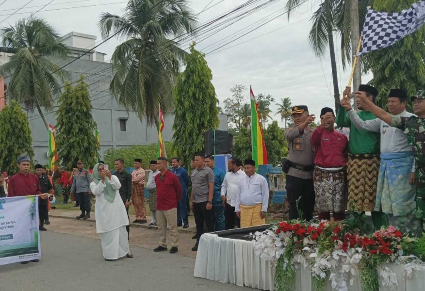 Pawai Taaruf MTQ ke-54 Resmi Dilepas, Bupati Ade: Sebagai Wujud Cinta Al Quran