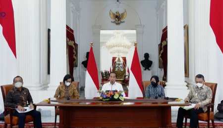 Alihkan Subsidi, Jokowi Secara Resmi Umumkan Kenaikan BBM