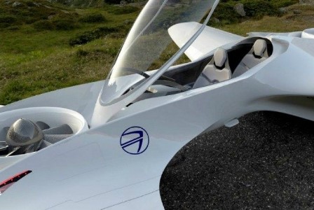 DeLorean Aerospace Kembangkan Mobil Terbang