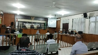 Dihadirkan Sebagai Saksi, Muharlius Benarkan Adanya Penyerahan Uang Kepada Sejumlah Pihak