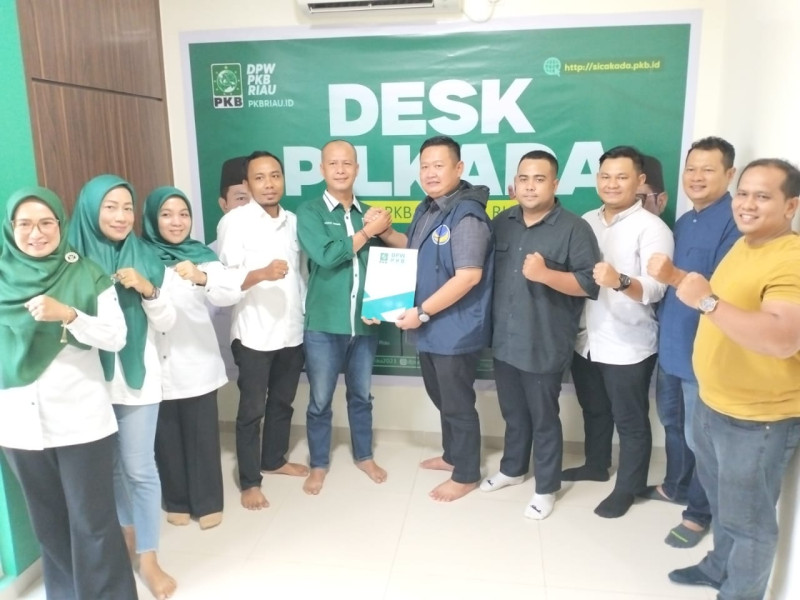 Mantan Bupati Inhu 2 Periode Yopi Arianto Mendaftar ke PKB dan PDIP Riau