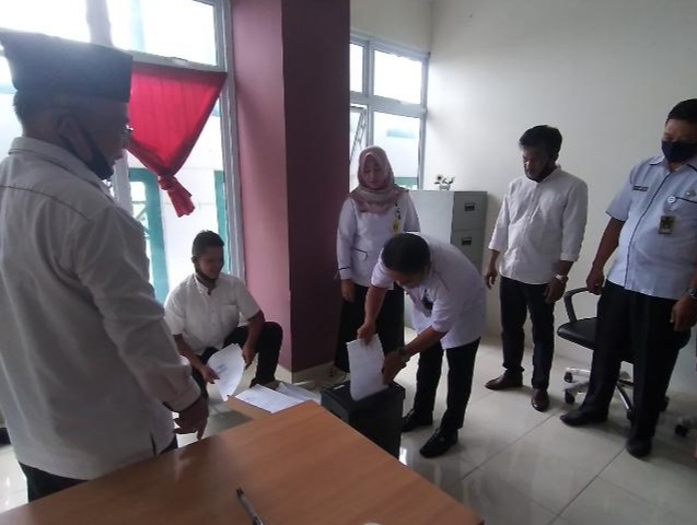 DPAD Inhil Musnahkan Sejumlah Arsip