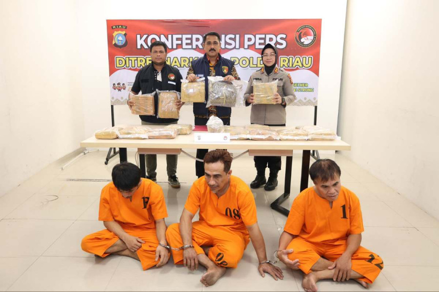 Polda Riau Gagalkan Peredaran 15,61 Kg Ganja dari Sumut, 3 Pelaku Ditangkap