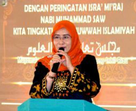 Ketua TP-PKK Inhil Hadiri Isra Miraj di Masjid Al Kautsar