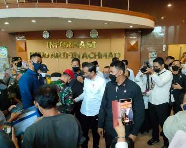 Duh! Jokowi Tak Disambut Dirut RSUD Arifin Achmad saat Sidak, Ternyata Ini Alasannya