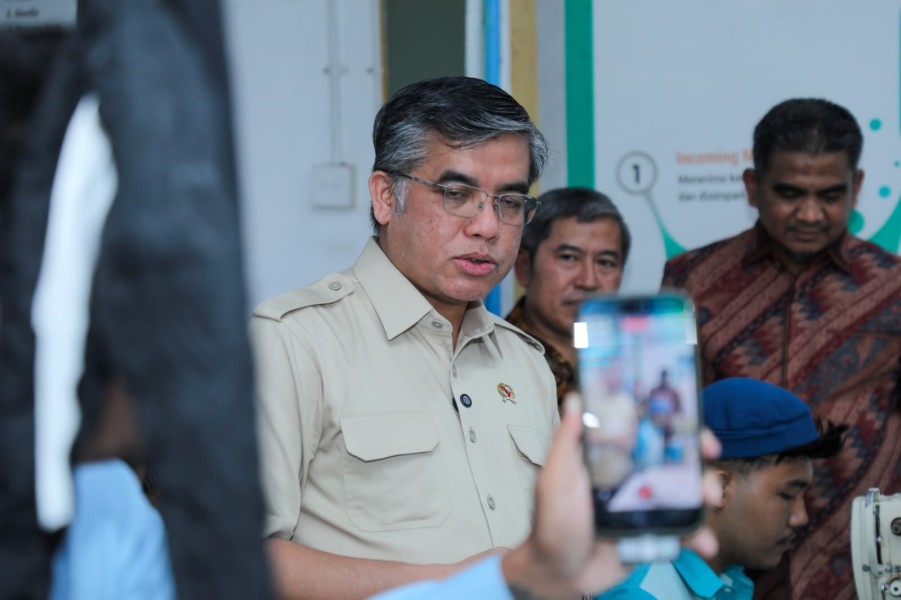 Wamenaker Tekankan Penguatan Kompetensi dan Kemampuan Bahasa untuk Perluas Peluang Kerja