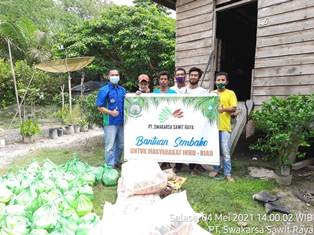 Jelang Idulfitri 1442 H, PT SSR & PT SIR Inhu Salurkan Ratusan Paket Sembako