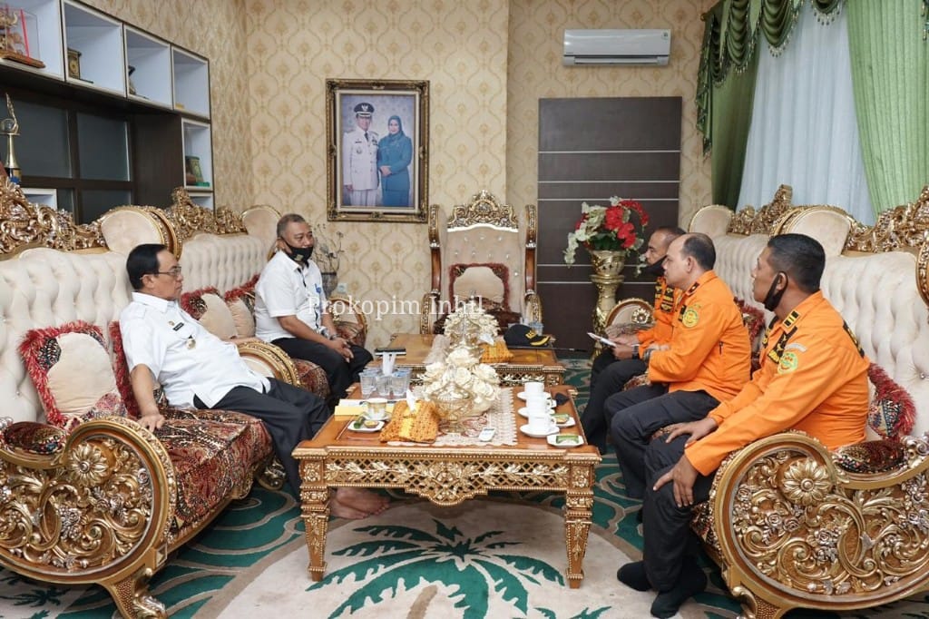 Bupati Inhil Terima Kunjungan Kepala Kantor Basarnas Pekanbaru di Kediamannya