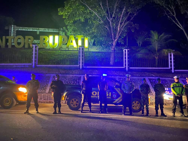 Polres Kuansing Gelar Patroli Skala Besar Gabungan TNI, Polri, dan Pemda Dalam Rangka OMP Lancang Kuning 2024