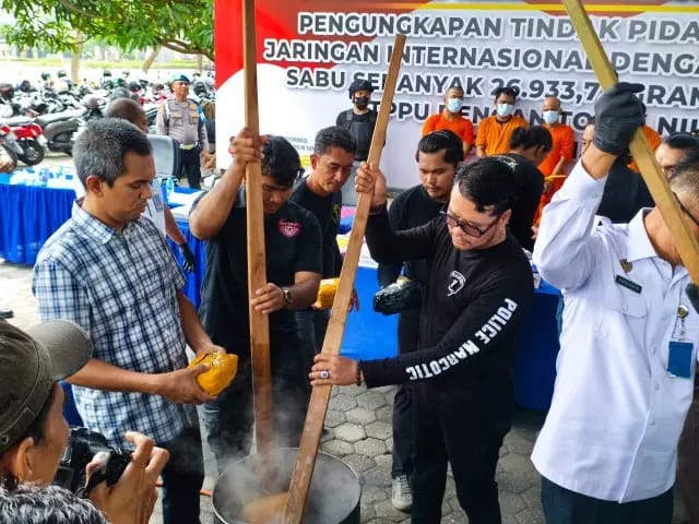Polda Riau Musnahkan 27 Kg Sabu Hasil Peredaran Narkoba Milik Napi Lapas