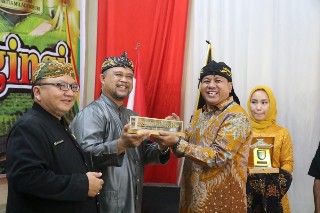 Hadiri Milad I Mitra Sunda, RiauPlt Bupati: Pemkab Kuansing Komit Lestarikan Tradisi dan Budaya