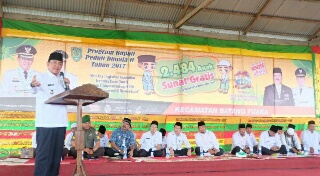 Bupati Wardan Hadiri Istighasah Dalam Rangka Halal Bihalal dan Sunatan Massal di Sungai Piring