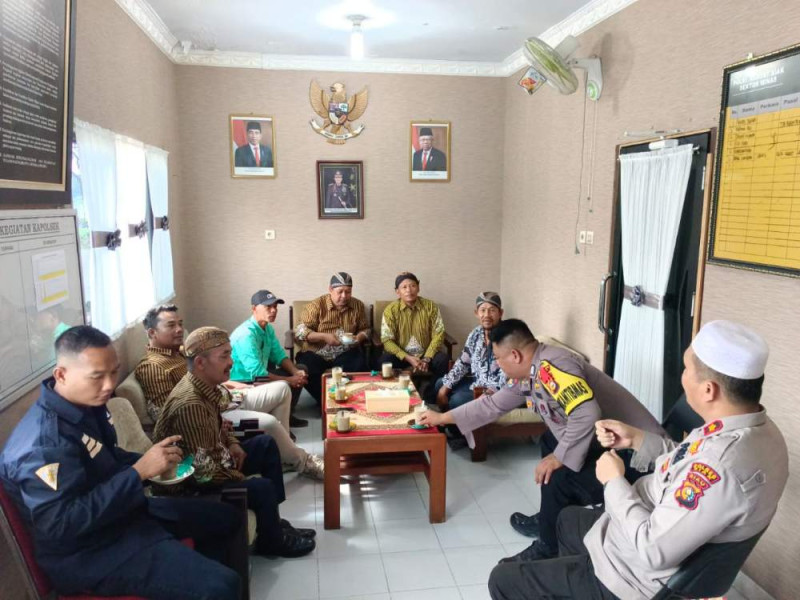 Bersama Pengurus DPC Pujakesuma, Polsek Minas Ajak Sukseskan Pilkada 2024