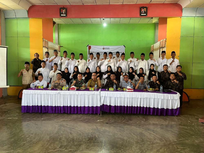 Polsek Kuantan Hilir Hadiri Pelantikan Pengawas TPS Pilkada Serentak 2024 di Kecamatan Kuantan Hilir