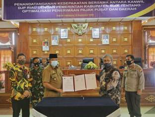 Optimalkan Pendapatan Pajak, Bupati Alfedri Tandatangani MoU dengan Kepala Kantor Wilayah DJP