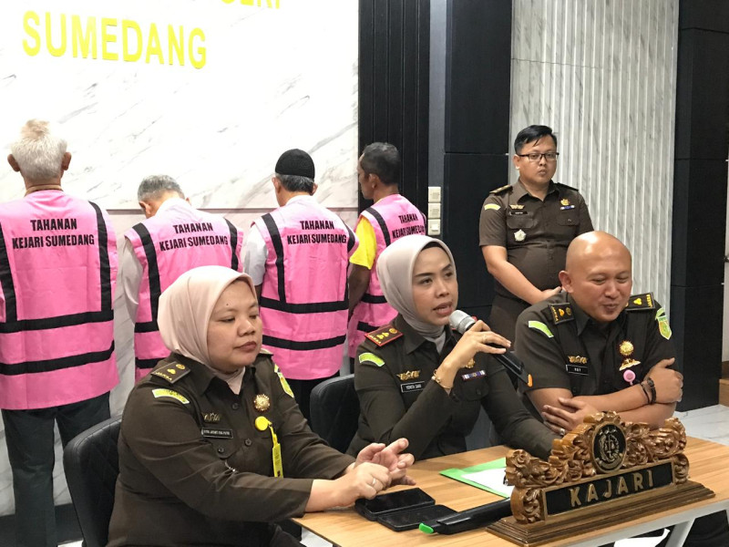 Jaksa Kejari Sumedang Tetapkan 5 Tersangka Kasus Pengadaan Tanah Tol Cisumdawu