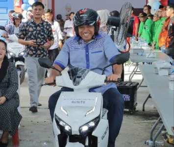 Bupati Siak Alfedri:  Kendaraan Listrik Transportasi Masa Depan Sejalan dengan 'Siak Hijau'