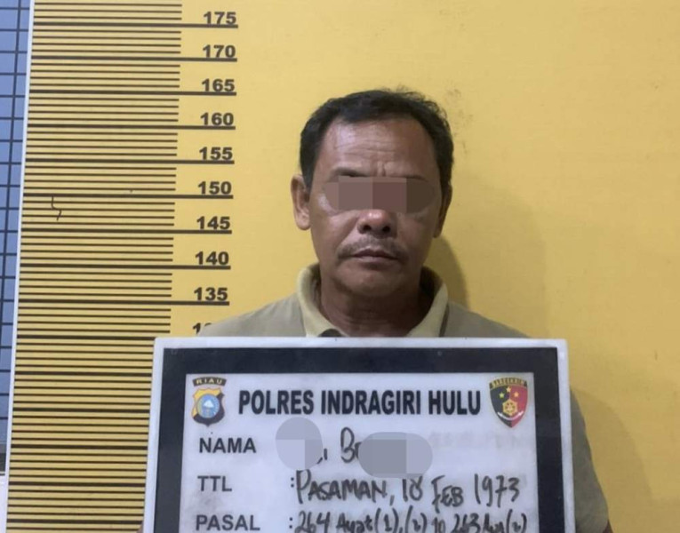 Diduga Kantongi Ijazah Palsu, Kades Pasir Ringgit Inhu Diamankan Polisi