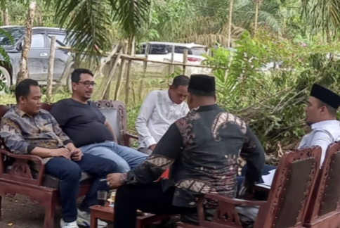 Ade Agus Hartanto Calon Pemimpin Paling Komunikatif, Sekretaris PAN Inhu: Di Pinggir Jalan Pun Bisa