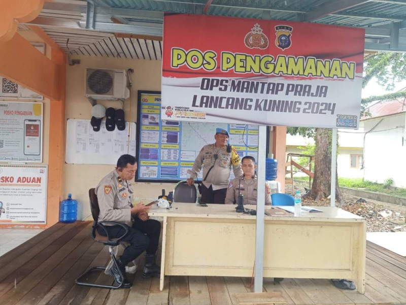 Polres Kuansing Cek Personil Pengamanan di Kantor Bawaslu