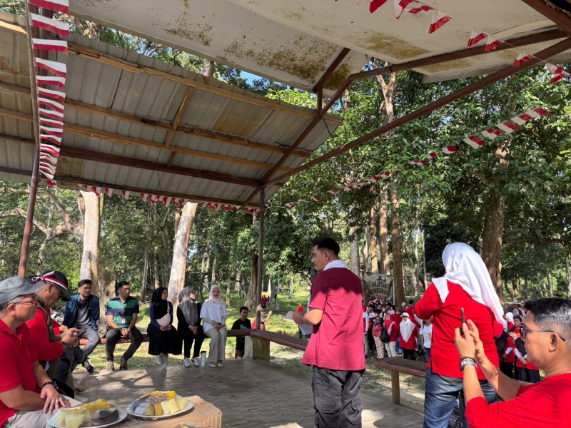 Semangat Hari Pelanggan Nasional, PLN Nusantara Power UP Tenayan Bersama Rimbawan Riau Jaga Kelestarian TWA Buluh Cina