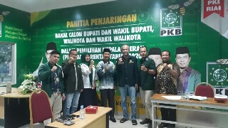 Sebut Ekonomi Rohil Terpuruk, Zahrul Syaufi Janjikan Perbaikan Ekonomi untuk Petani Sawit & Nelayan