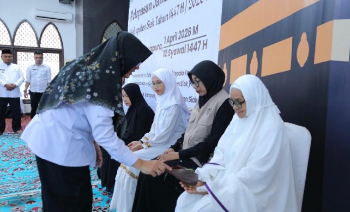 Titip Doa untuk Siak, Bupati Afni Lepas 257 Jemaah Calon Haji