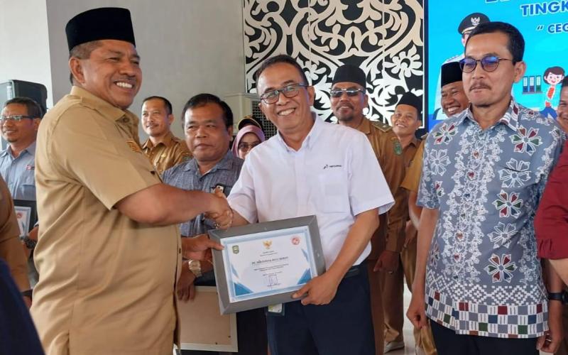 Komitmen Turunkan Angka Stunting, PHR Terima Penghargaan dari Pemkab Siak