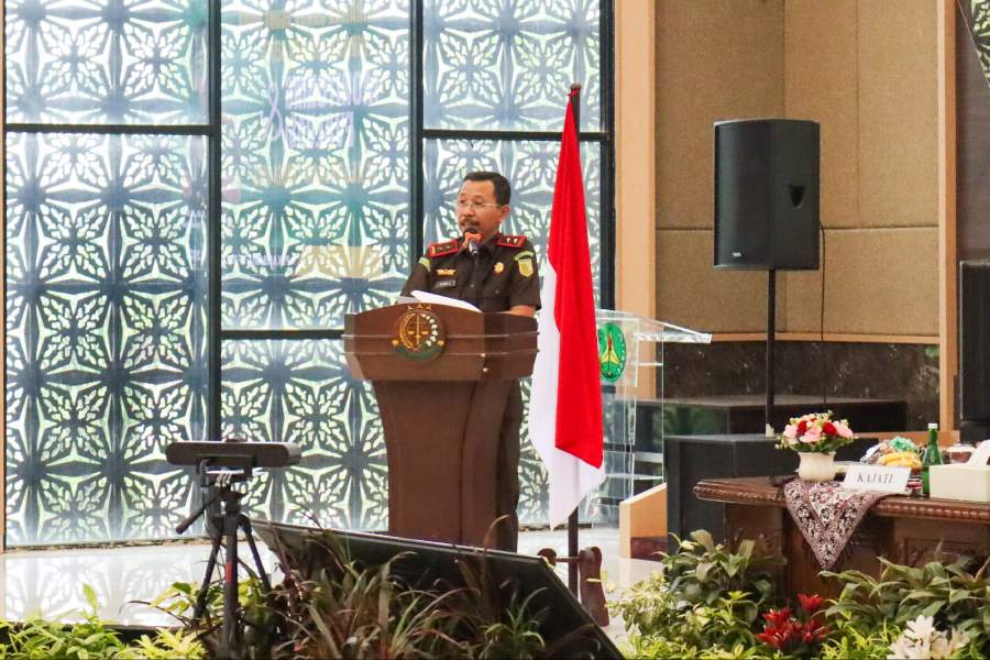 Kajati Riau Ikuti Monitoring dan Evaluasi Jampidmil Kejagung RI