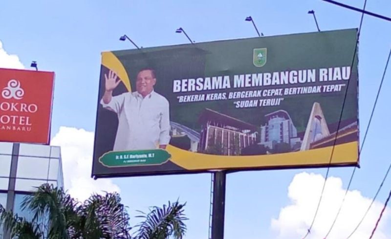 Pengamat Sebut Kemunculan Baliho SF Hariyanto Maju Gubernur Merubah Peta Politik di Riau