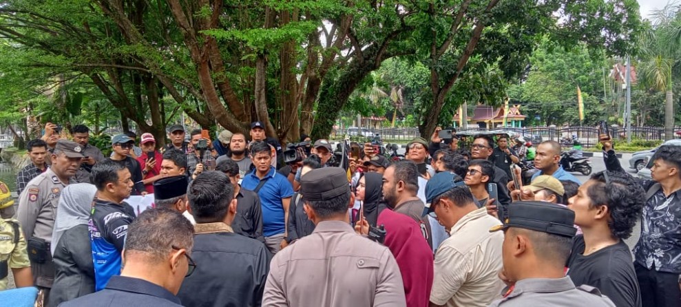 Aliansi Peduli Korban Bullying Demo di DPRD Riau, Tuntut Keadilan untuk Anak Meninggal di Inhu