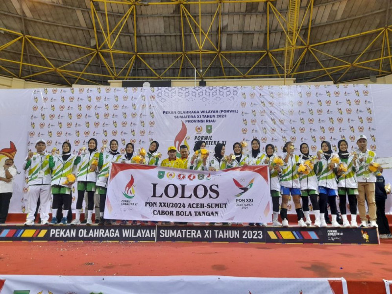 Raih Medali Emas, Tim Bola Tangan Putri Riau Lolos PON Aceh-Sumut 2024