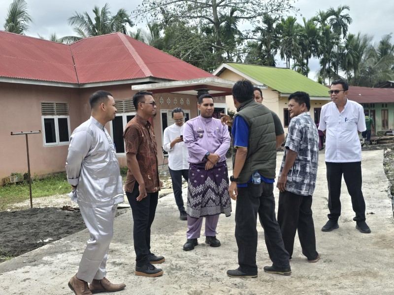 Tingkatkan Akses Jalan di Bencah Lesung, PLN  NP UP Tenayan Laksanakan Semenisasi Menggunakan FABA