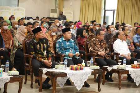 Pemkab Siak Hadiri Penandatanganan Kerjasama Pemprov Riau dengan UGM