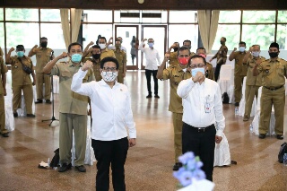 Dana Desa Naik Tipis, Gus Menteri Minta Kades Fokus Entaskan Kemiskinan