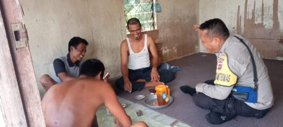 Polsek Pulau Burung Sampaikan Pesan Pilkada Damai di Desa Bukit Sari Intan Jaya