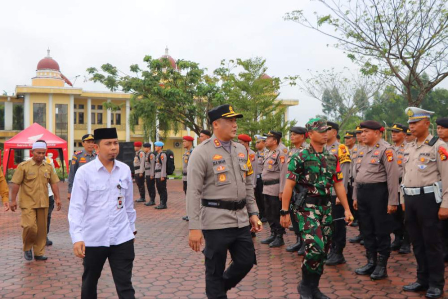 Kapolres Rohil Pimpin Apel Pergeseran Pasukan dalam Rangka Pengamanan TPS Pilkada 2024