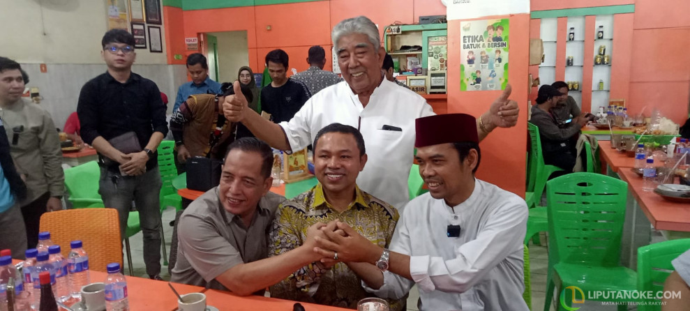 Abdul Wahid dan UAS Ngopi Bareng di Kobeng, Pengunjung Terkesima Masuk Gratis Keluar Gratis