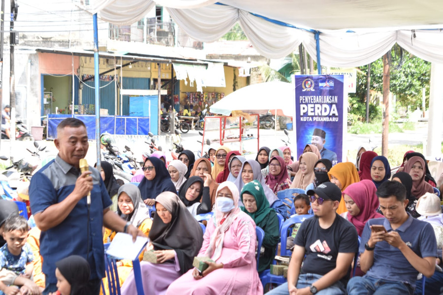 Anggota DPRD Sigit Yuwono Sosialisasi Perda Kota Pekanbaru tentang Retribusi Pelayanan Kesehatan