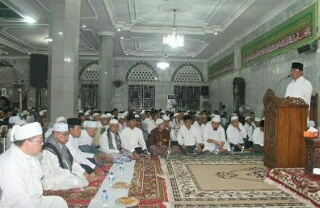 Sekjen MUI Hadiri Isra Miraj Di Tembilahan