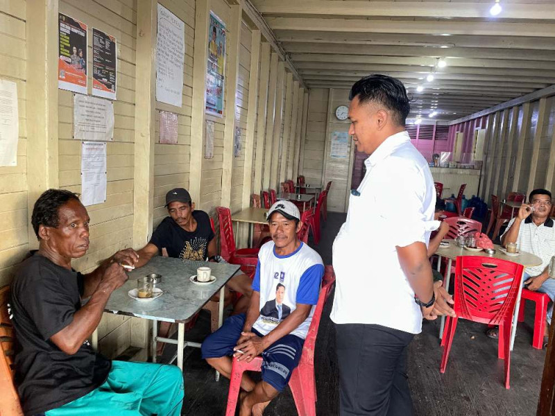 Jelang Pilkada, Polsek Concong Terus Sambangi Masyarakat Sampaikan Pesan Pilkada Damai