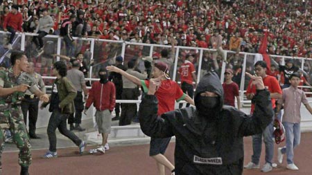  Ricuh Saat Laga Versus Malaysia, FIFA Sanksi PSSI Rp634 Juta 