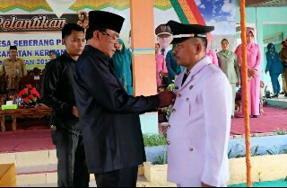Pelantikan Kades Seberang Pebenaan, Bupati Inhil: Junjung Tinggi Amanah Masyarakat