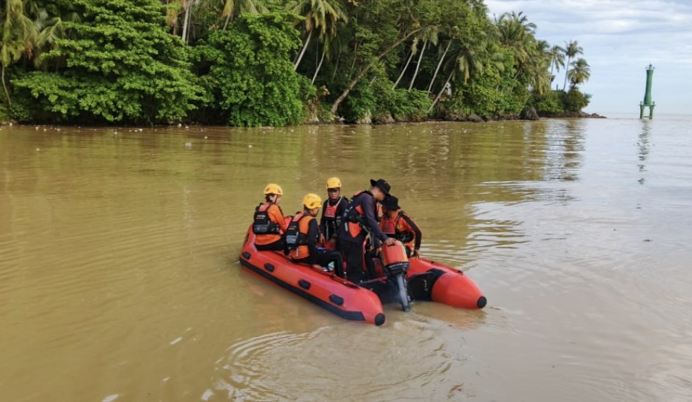 4 Anak Terseret Arus Batang Arau Padang, 1 Masih Hilang dan 3 Selamat