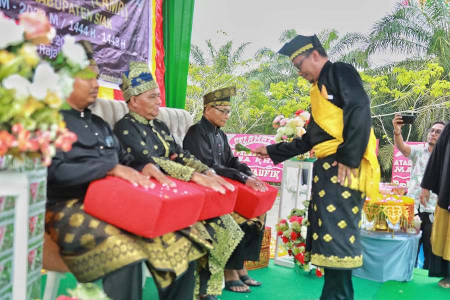 Ketua DPH LAM Siak: Pengurus LAMR Dayun Mampu Lestarikan Adat dan Budaya Melayu
