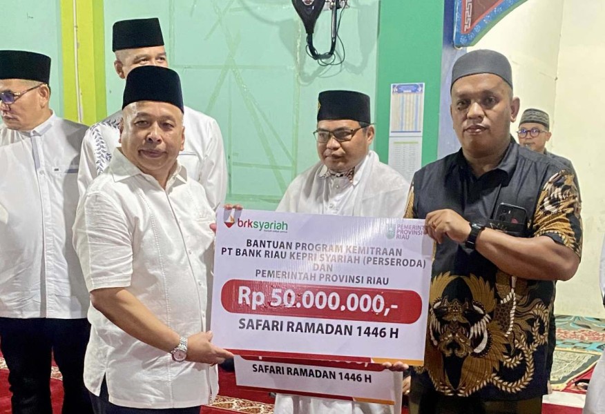 Safari Ramadan di Ujung Batu, BRK Syariah Salurkan Program CSR Untuk 2 Masjid
