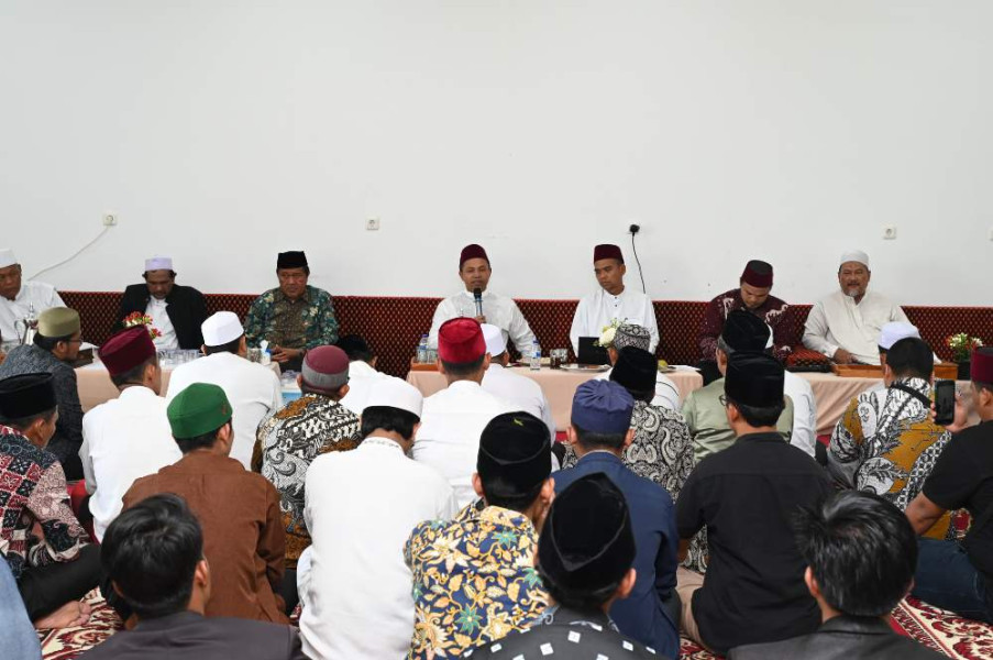 Dukungan Makin Tak Terbendung, Giliran Ratusan Pimpinan Ponpes Se Riau Deklarasi Dukung Abdul Wahid-SF Hariyanto