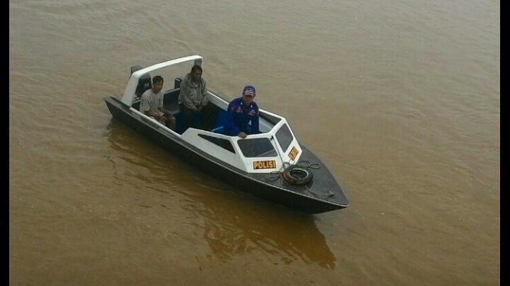 Ombak Besar & Angin Kencang Tenggelamkan Kapal,  Satu ABK Hilang