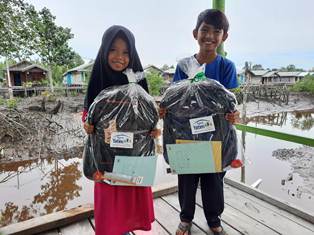 Rumah Yatim Bahagiakan Anak-anak di Pedalaman Riau dengan Bantuan Pendidikan